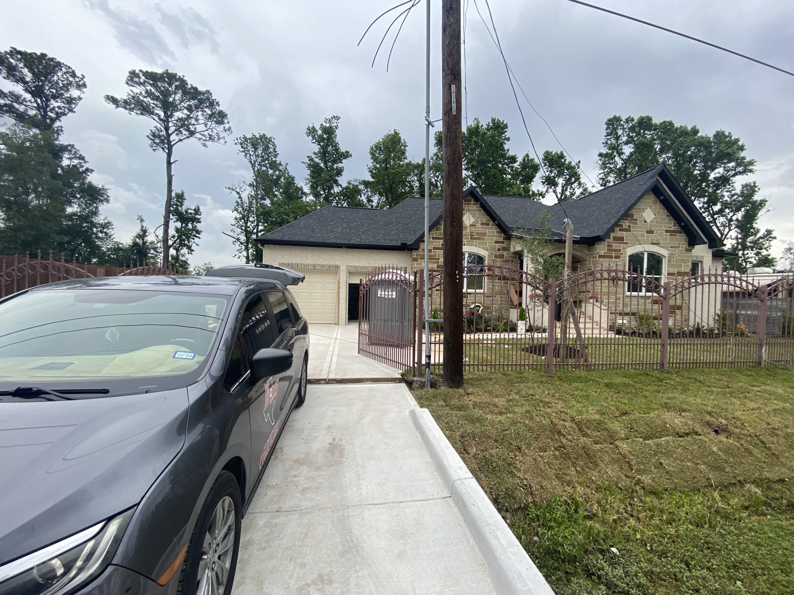 Minimizing Energy Losses in Ducts at 11514 Spottswood Dr, Houston, TX 77016