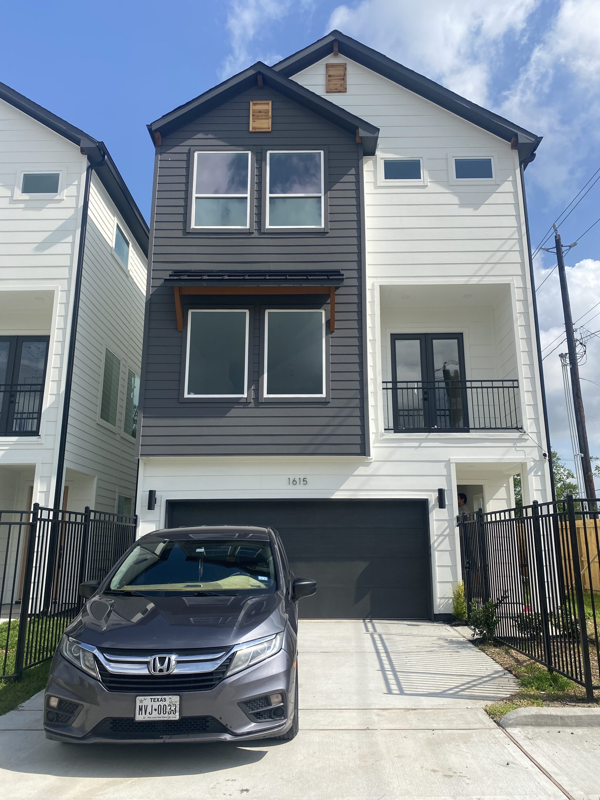 Minimizing Energy Losses in Ducts at 1611 Erin St, Houston, TX 77009